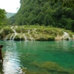baigner dans les piscines turquoise